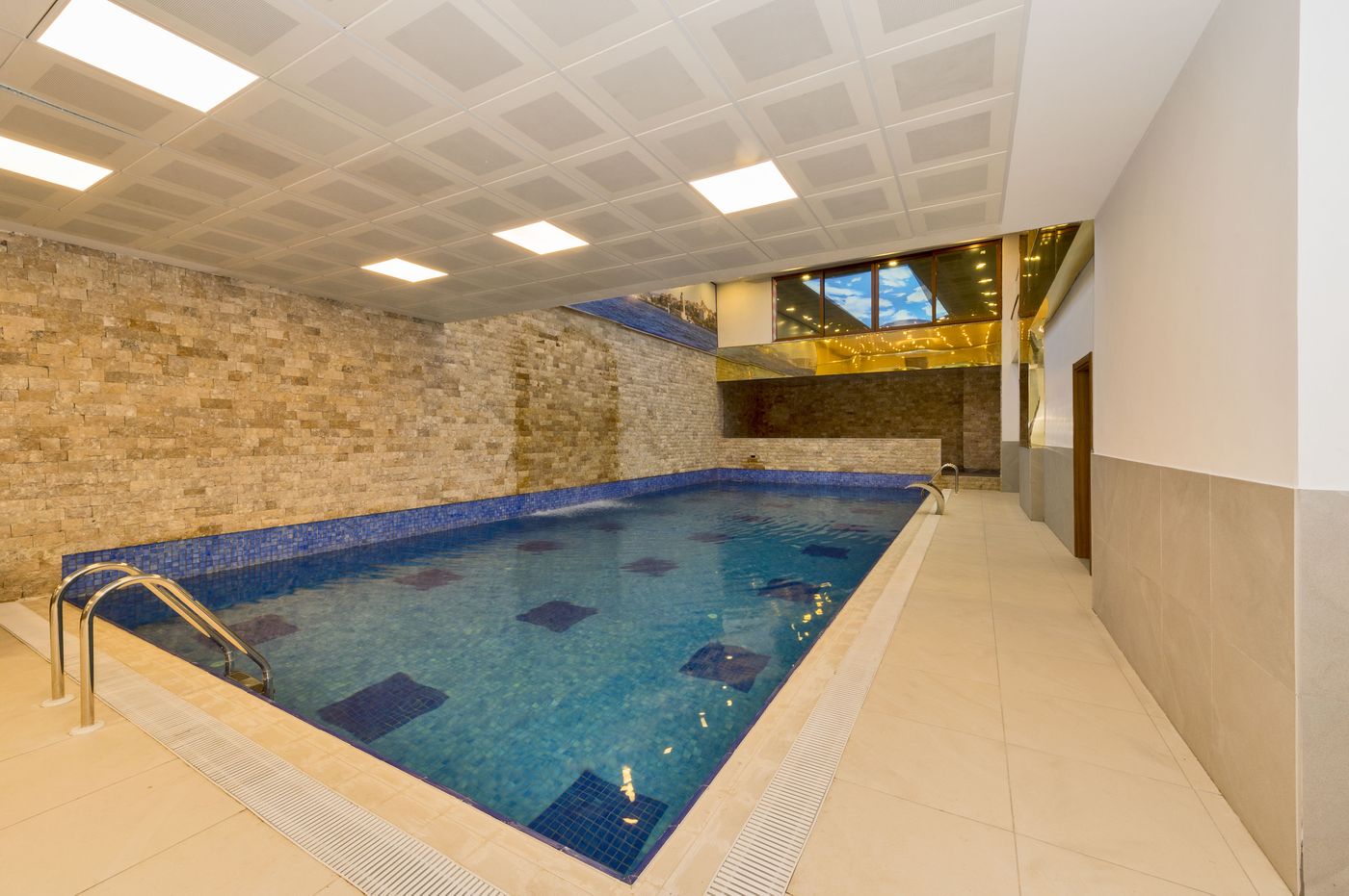 Harmony-Hotel-Pool-59