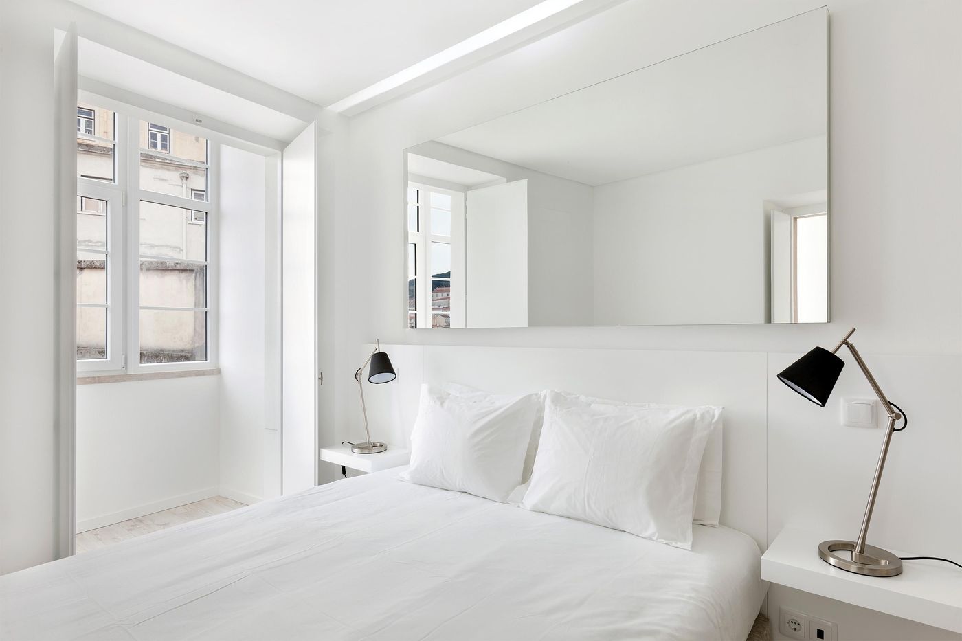 Hello-Lisbon-Rossio-Room-38