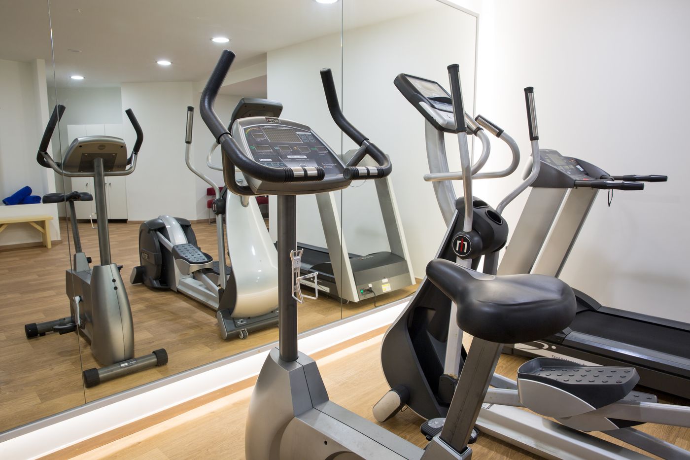 Blue-Sky-City-Beach-Hotel---Adults-Only-Sports-and-Entertainment-49