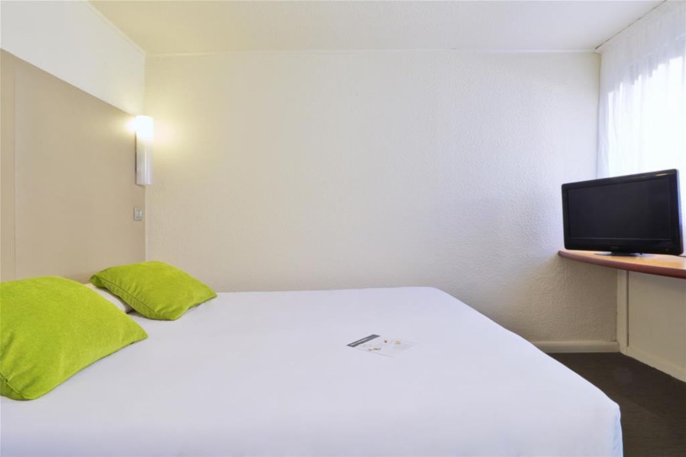 Campanile Lyon Nord - Ecully - France - ECULLY - General view - 9