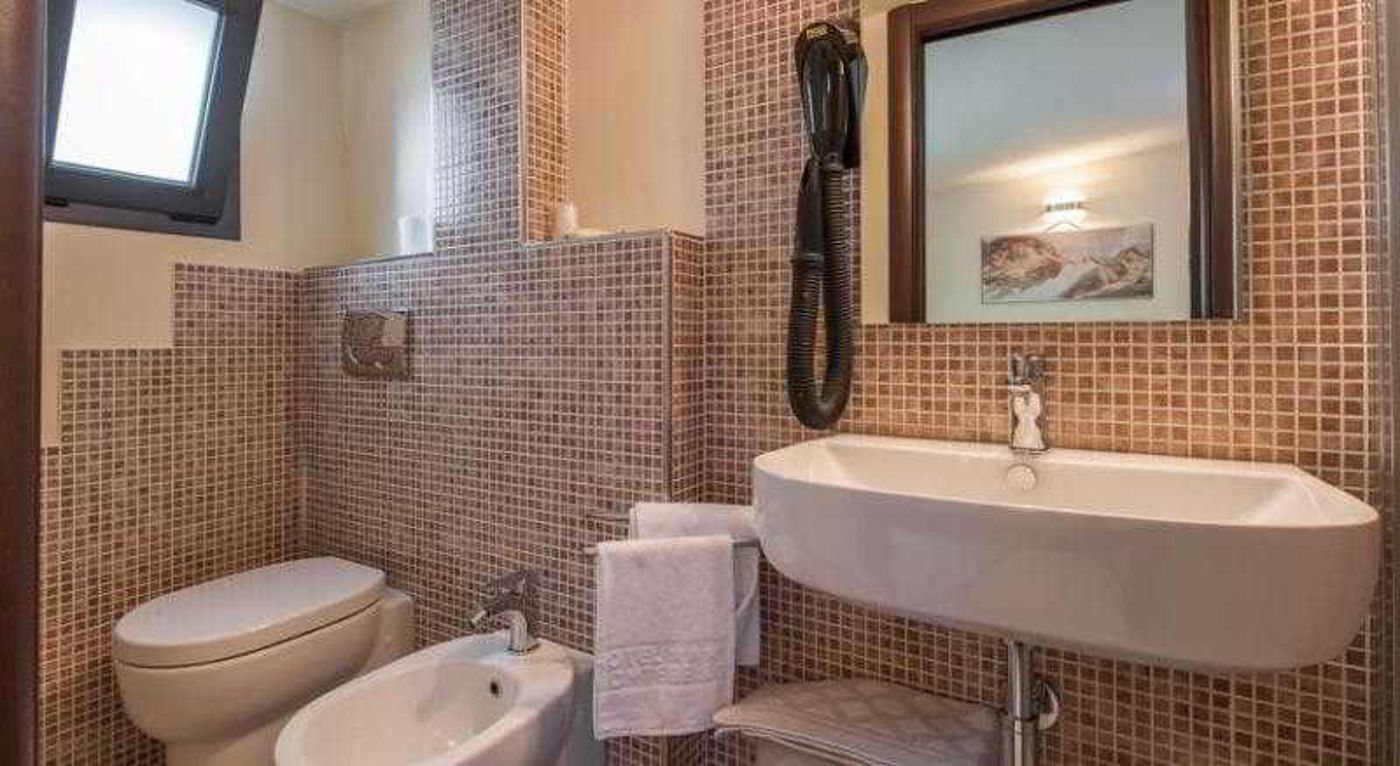 Montebello Hotel-Italy-MONTECATINI TERME-Room-4