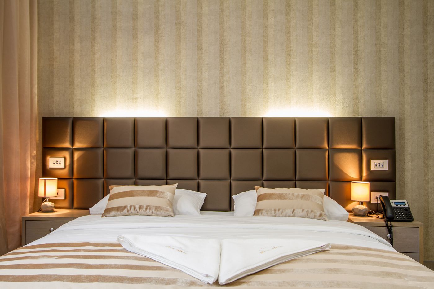 Royal Airport-Croatia-ZAGREB - VELIKA GORICA-Room-5