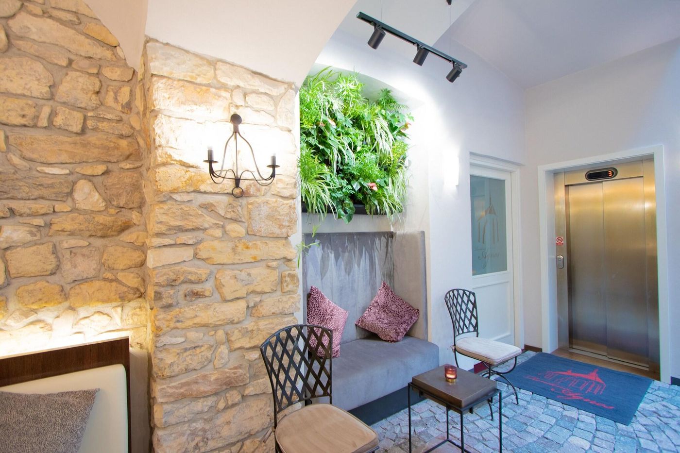 Residence-Agnes-Lobby-16