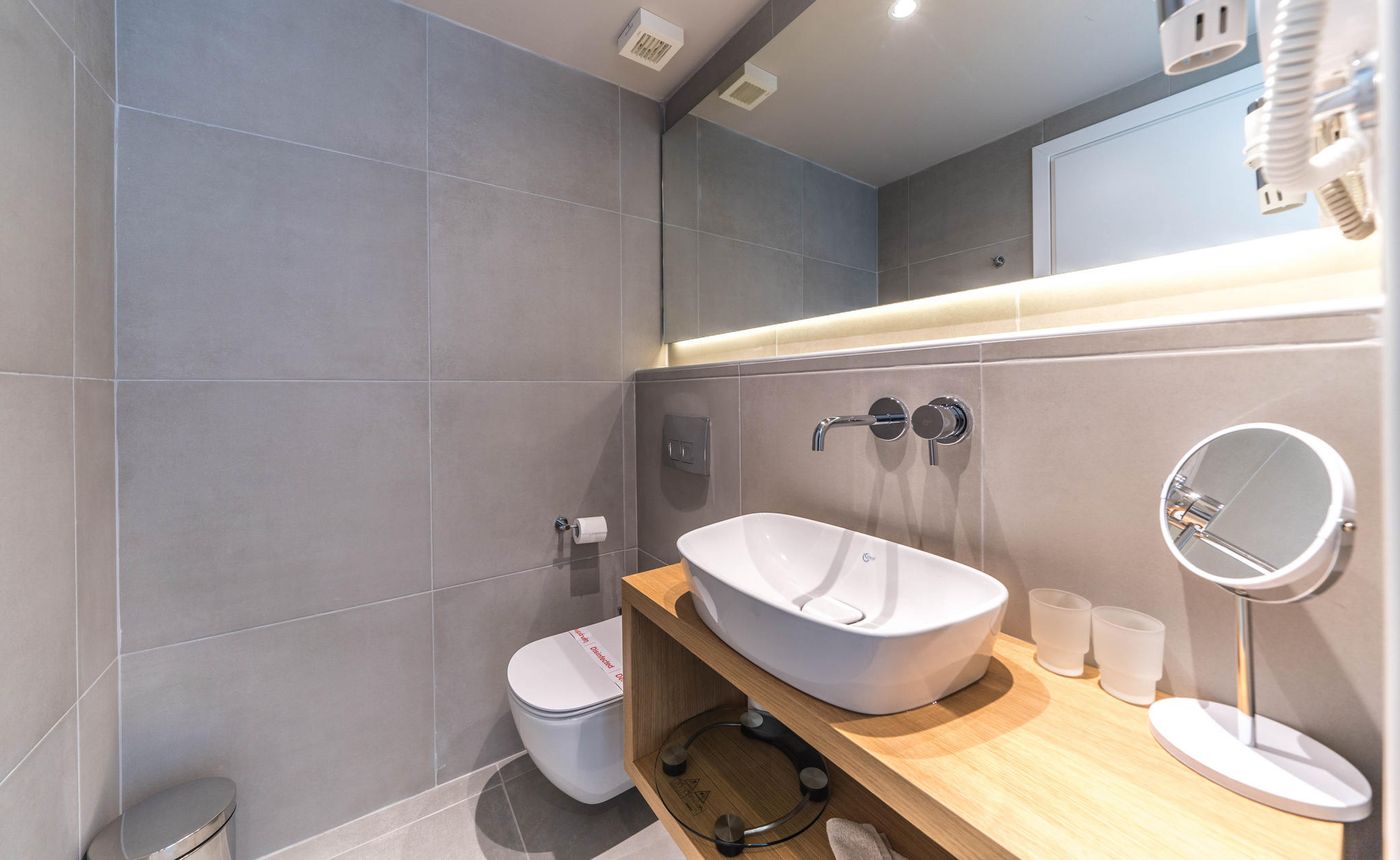 Adele-Beach-Hotel-Room-33