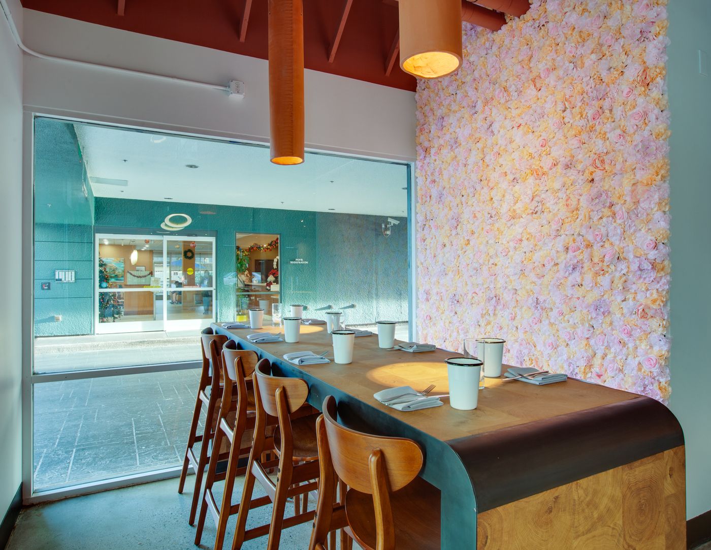 Gateway-Hotel-Santa-Monica-Restaurant-12