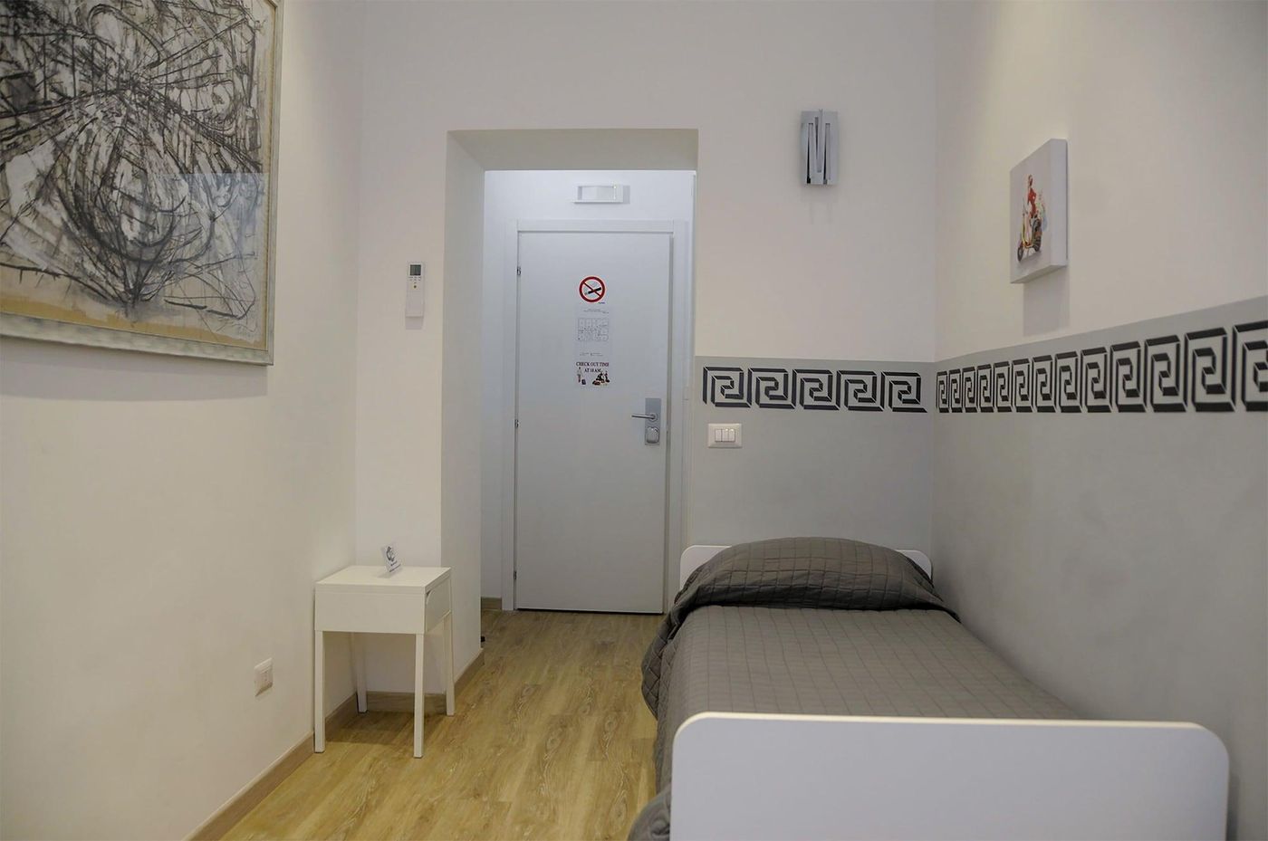 Roma-Vespahouse-Room-32