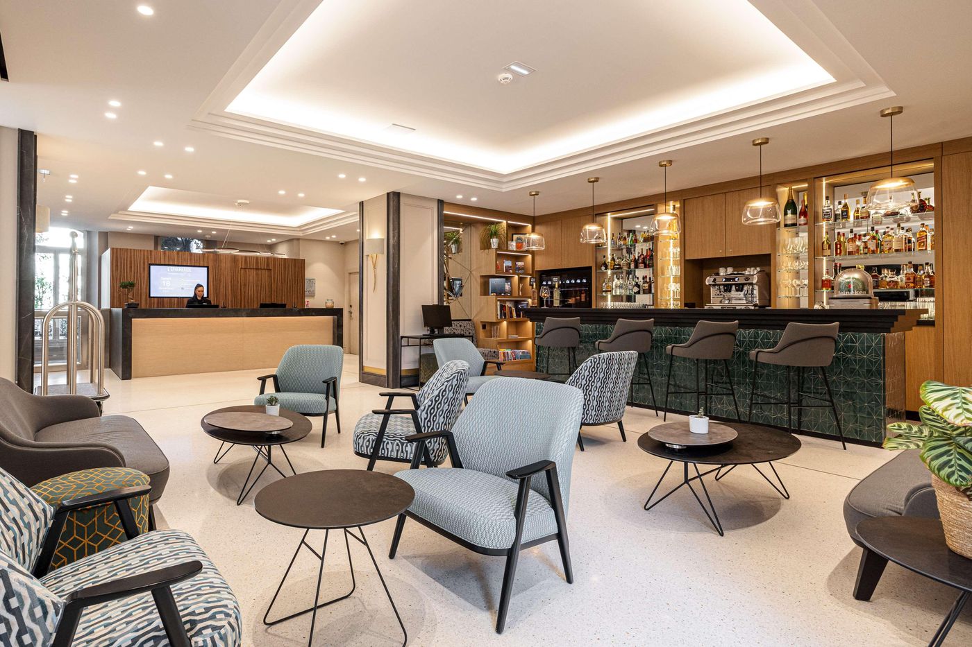 Apollinaire-Nice-Bar-28