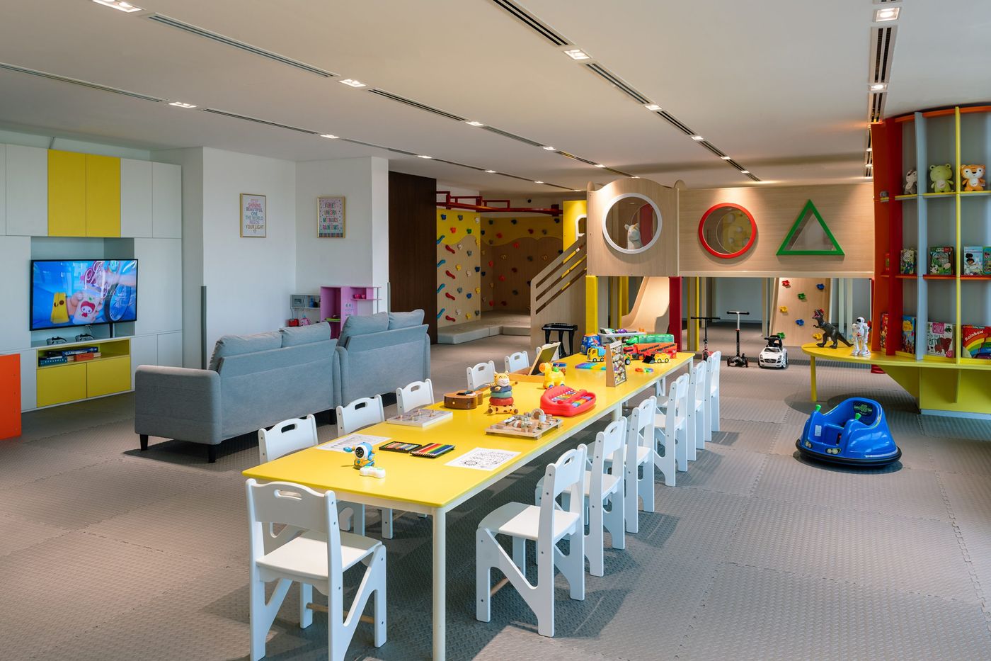 Th8 Palm Dubai Beach Resort