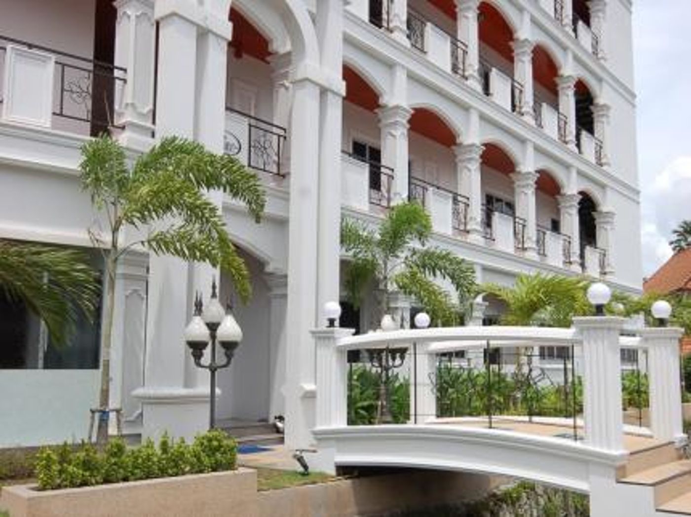 Orchid Kathu Heights