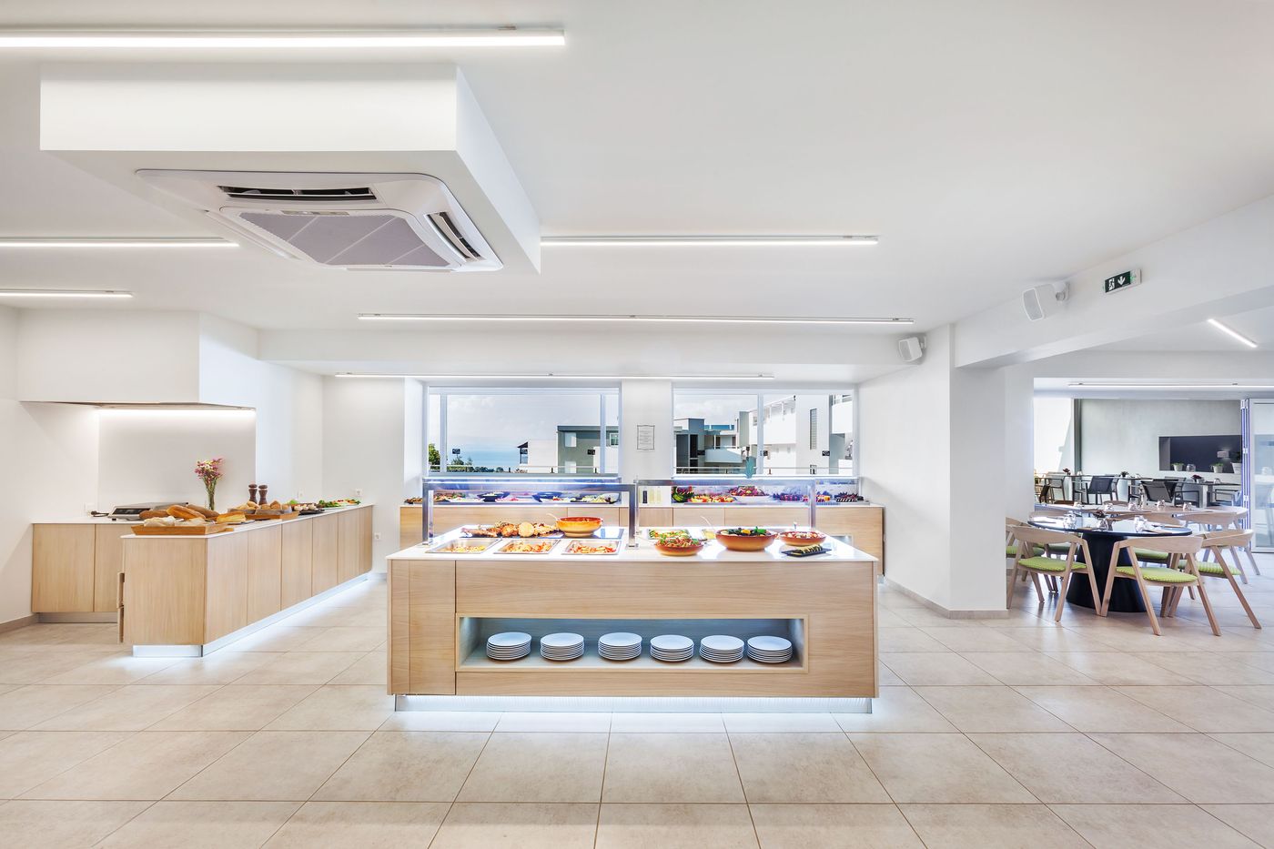 Kriopigi-Restaurant-65