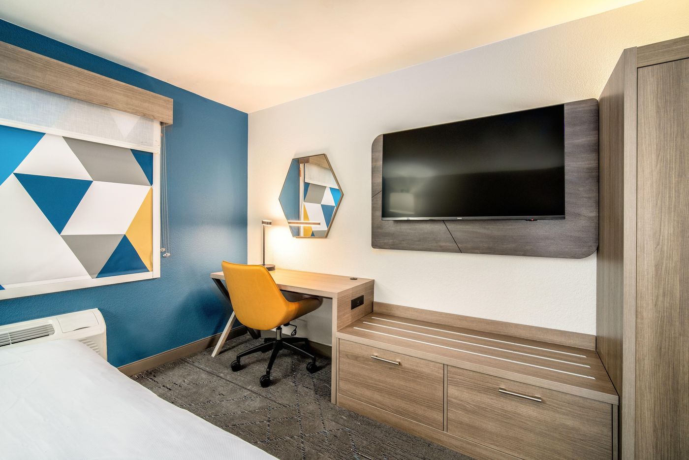 Holiday Inn Express & Suites Phoenix - Mesa West-United States-Mesa-Room-8