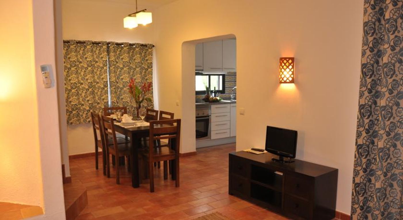 Pedras-d-el-Rei-Room-38