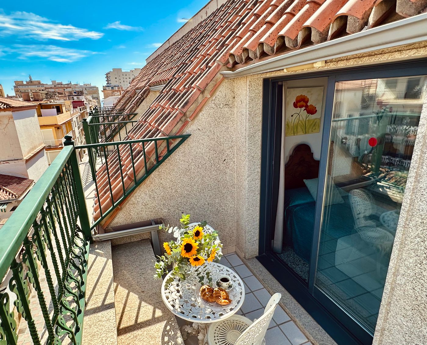 Hotel-Reyesol-Terrace-5