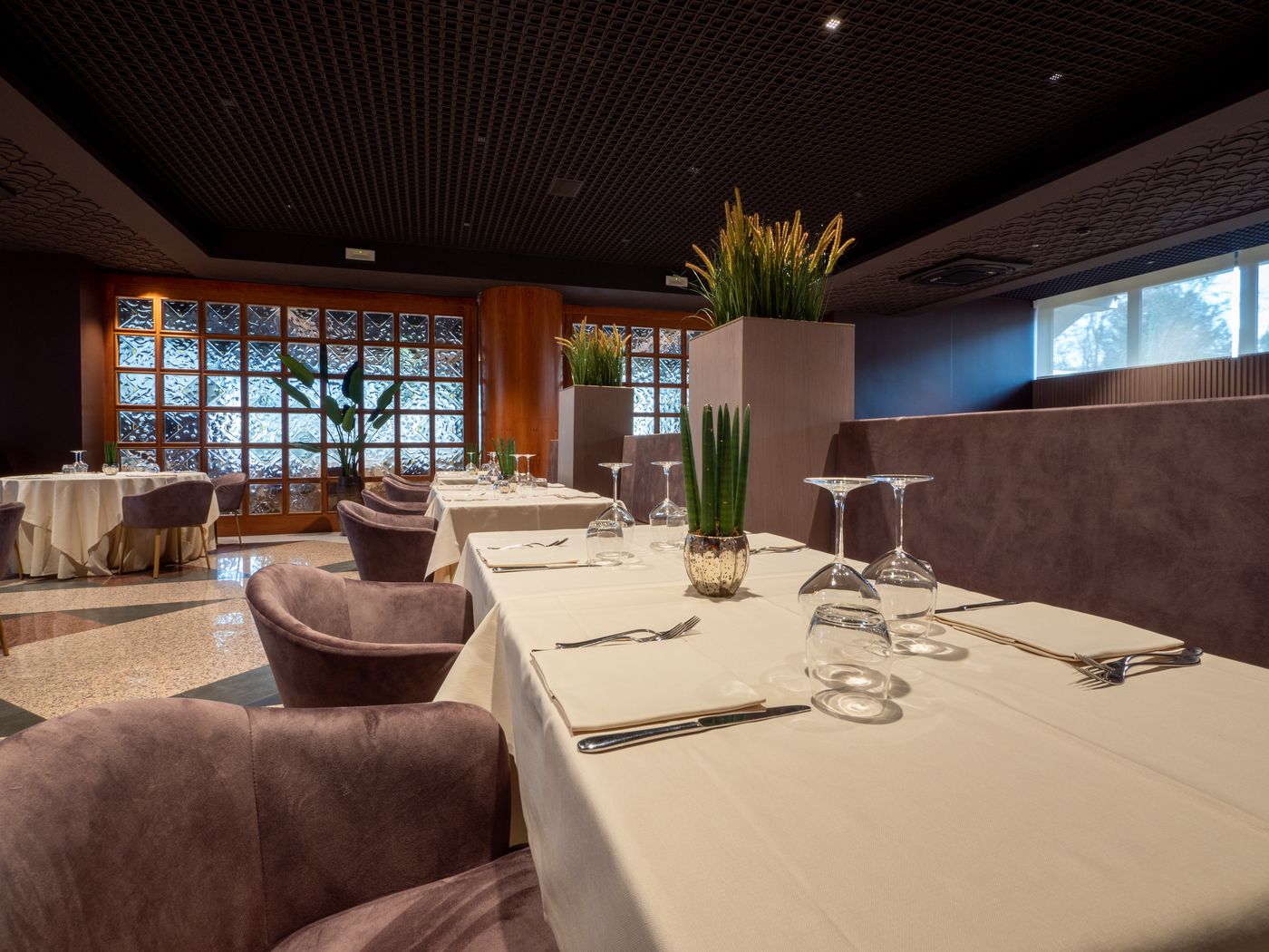 Minerva-Restaurant-55