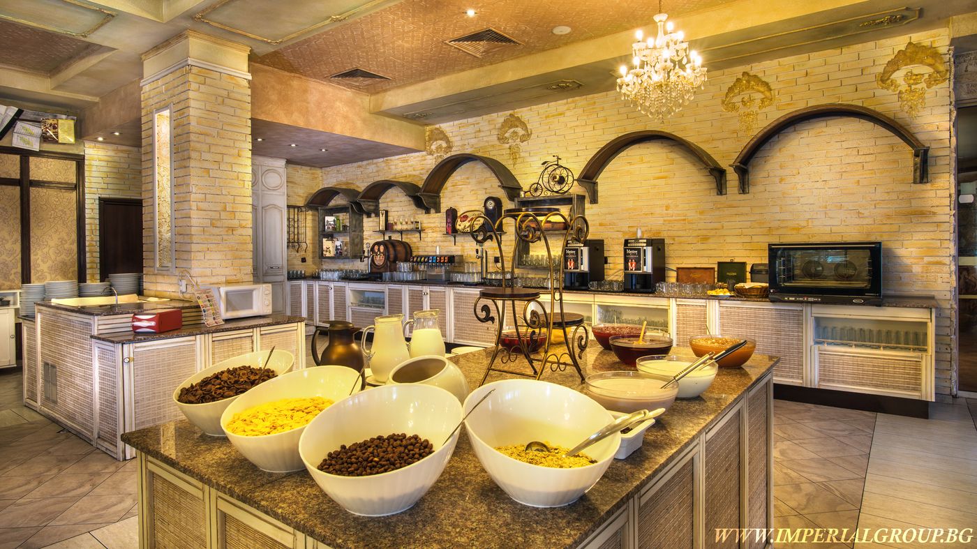 HI-Hotels-Imperial-Resort-Restaurant-42