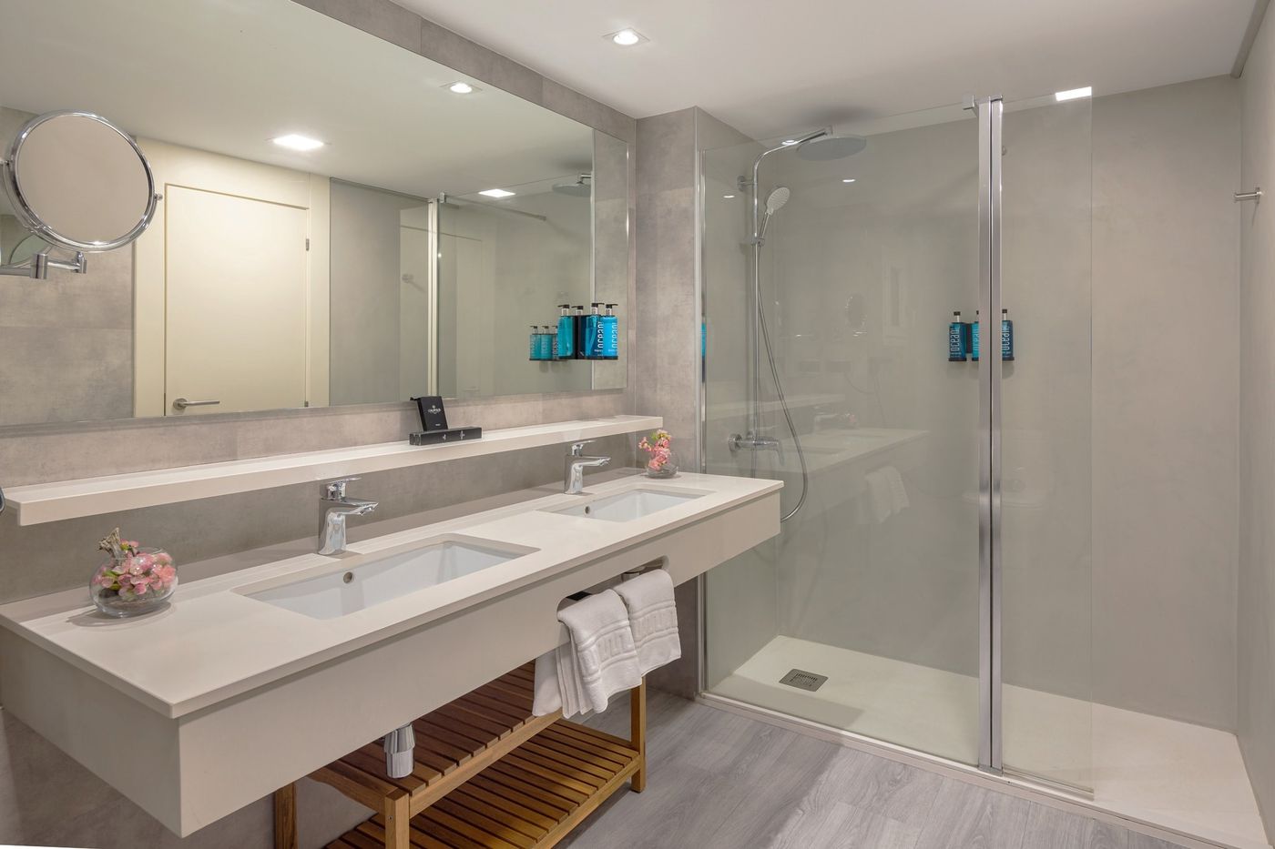 Calipolis-Hotel-Room-56