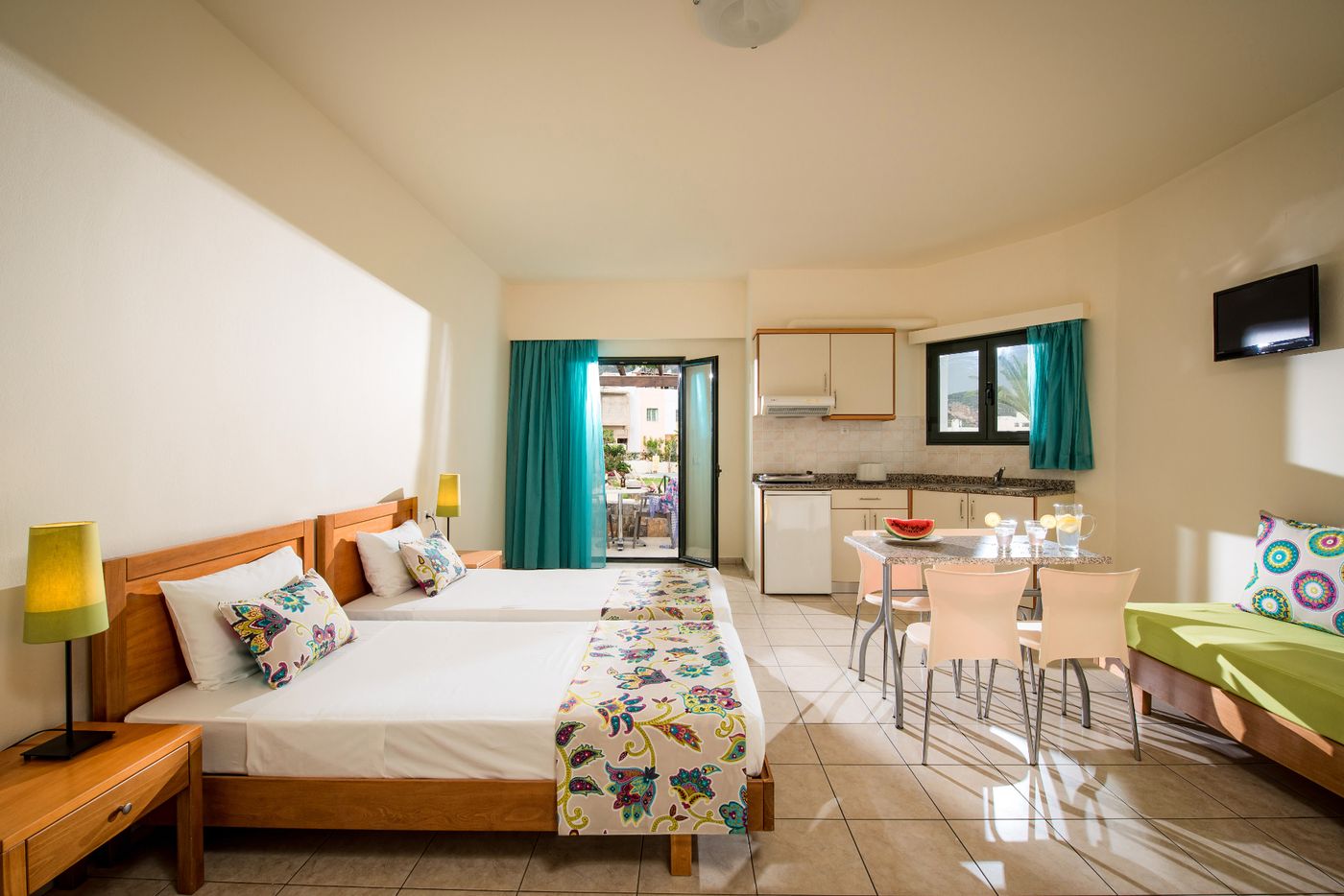 Kristalli-Apartments-Room-16