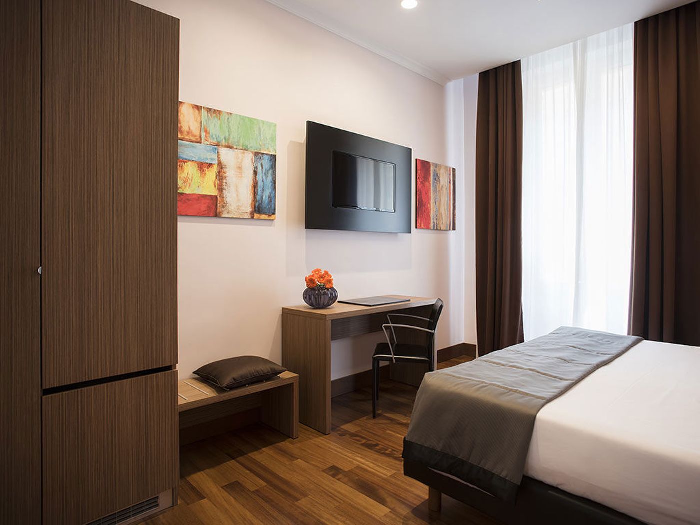 Rome-Art-Hotel-Room-11