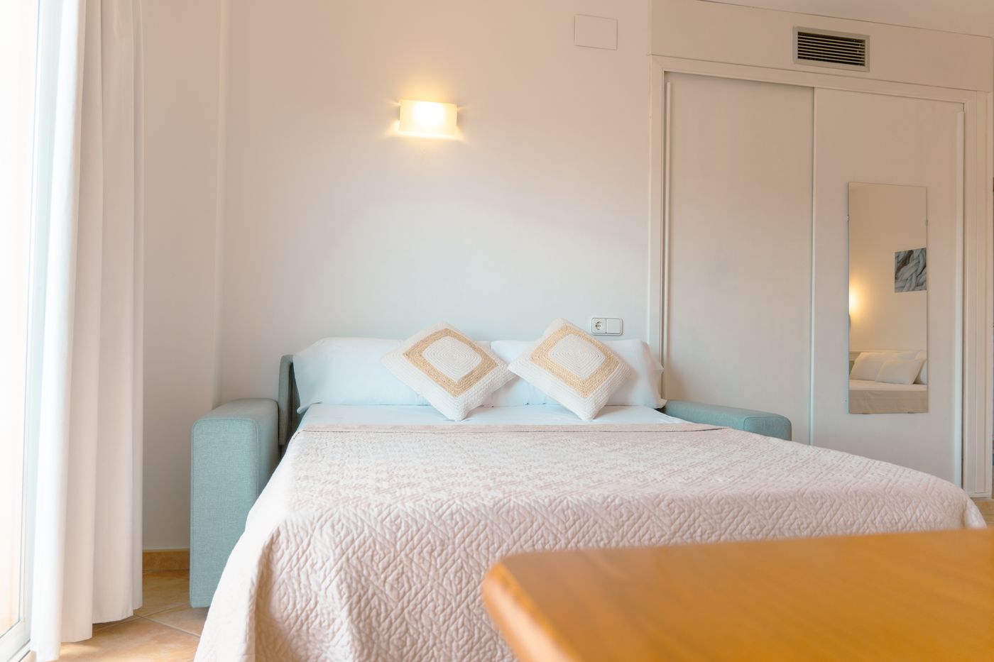 Rosamar-Aparthotel-All-Inclusive-Room-20