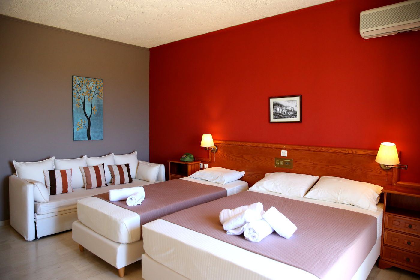 Hotel-Sunrise-Inn-Room-35