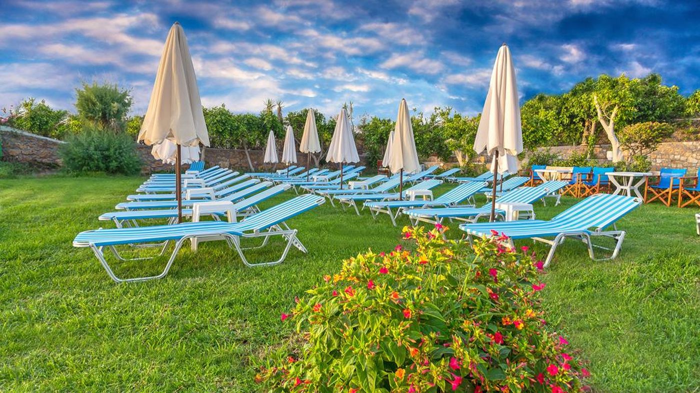 Neon-Beach-Hotel-General-view-10