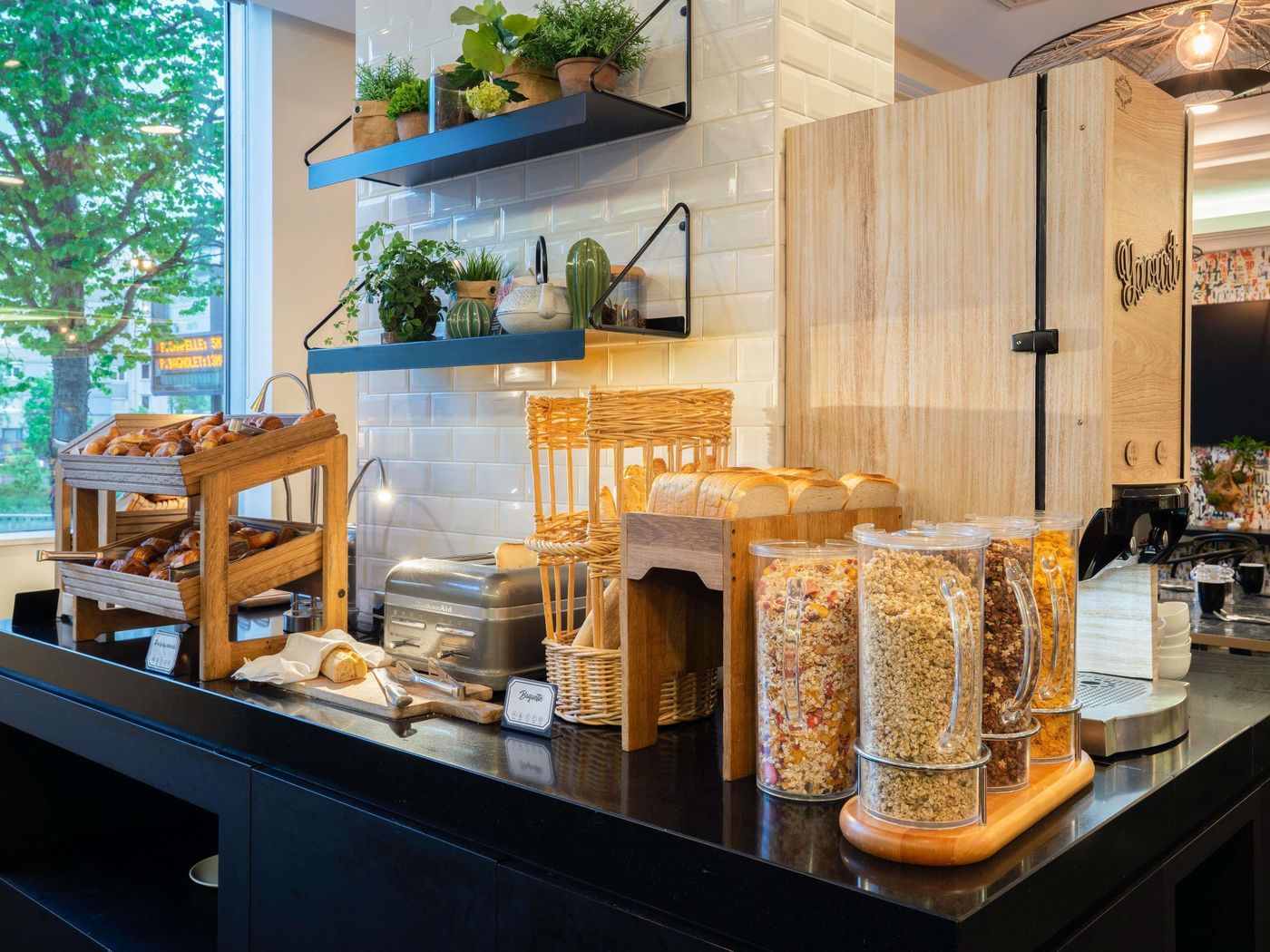 Novotel-Paris-17-General-view-18