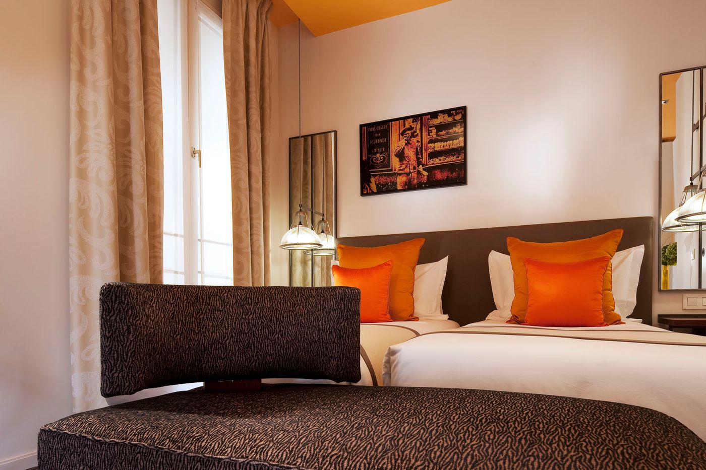 Hotel-Marais-Bastille-Room-3