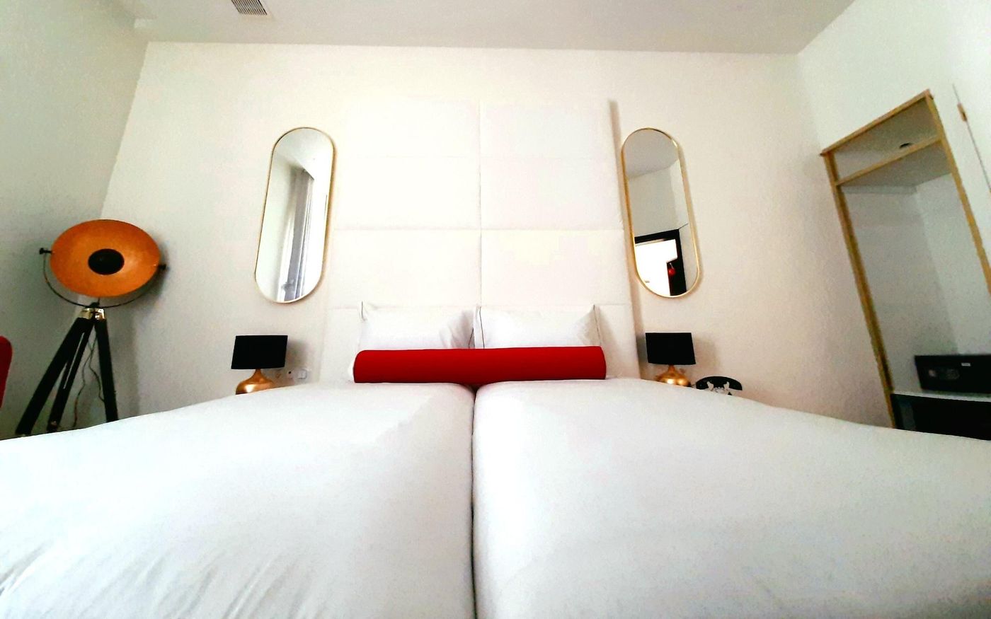 Lisbon-City-Hollywood-Hotel-By-City-Hotels-Room-11