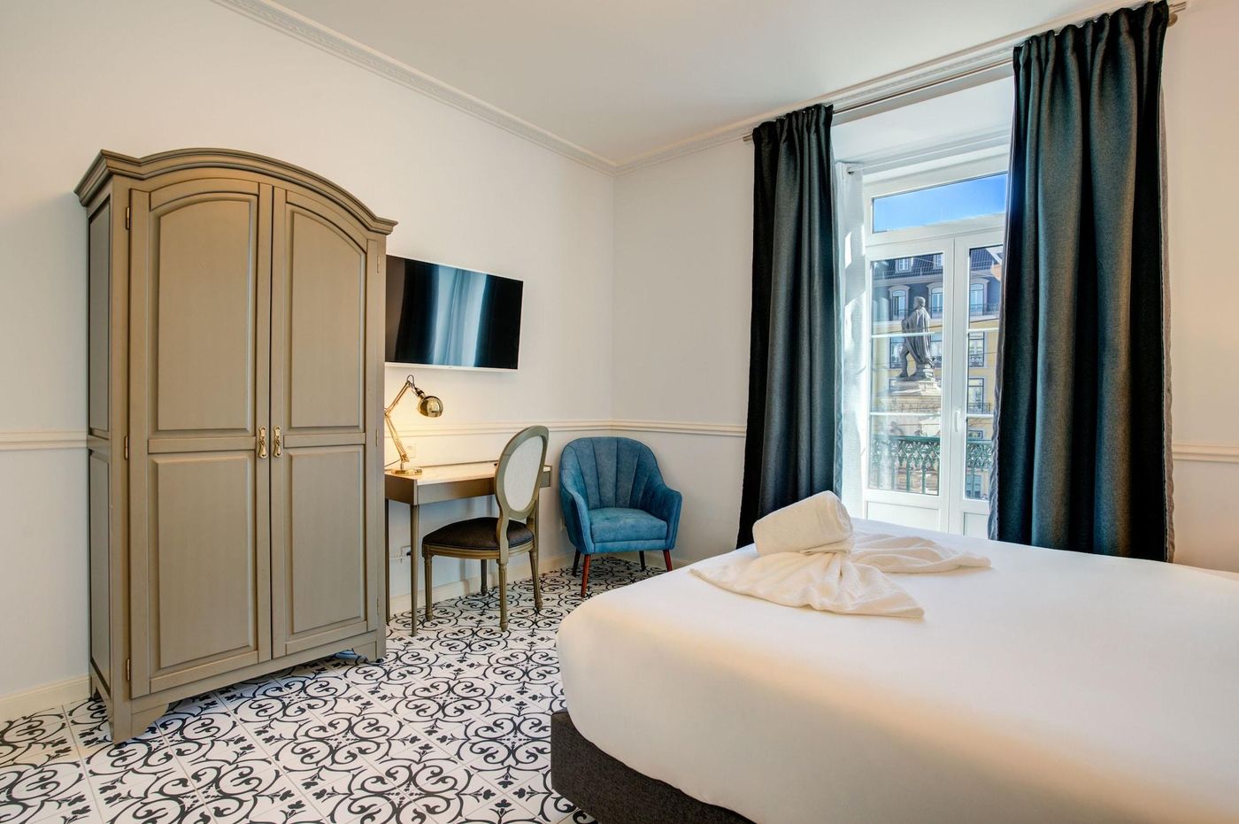 Solar-Dos-Poetas-Room-11