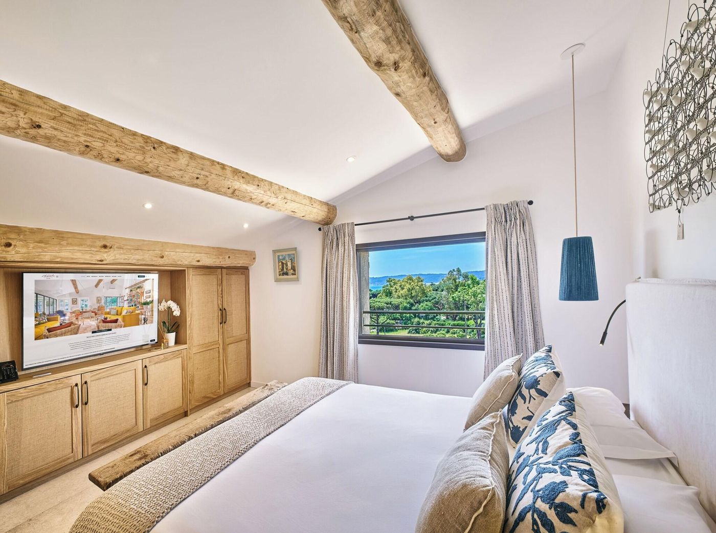 La-Ferme-D-Augustin-Room-33