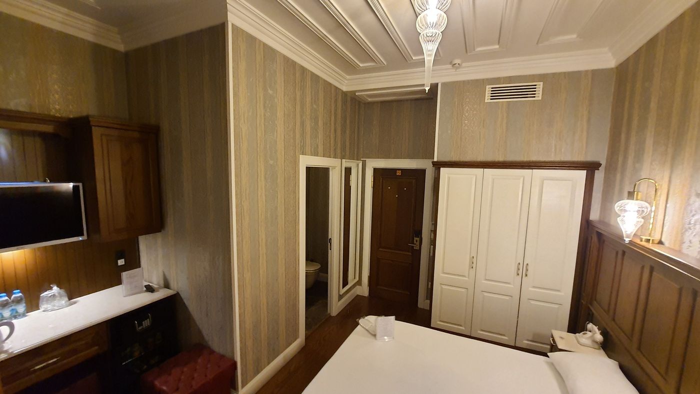 Medar-Hotel-Room-11