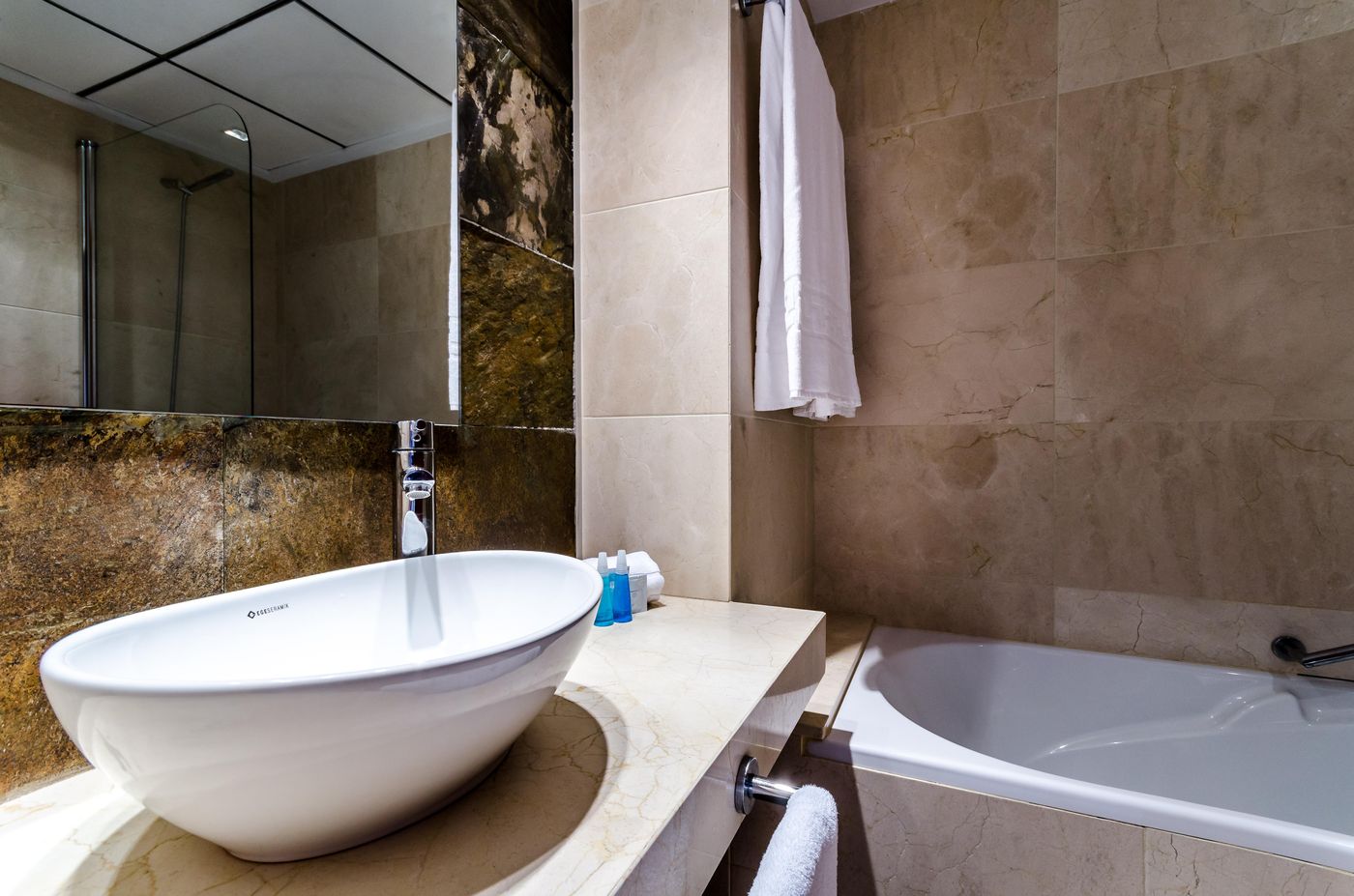 El-Plantio-Golf-Resort-Room-22