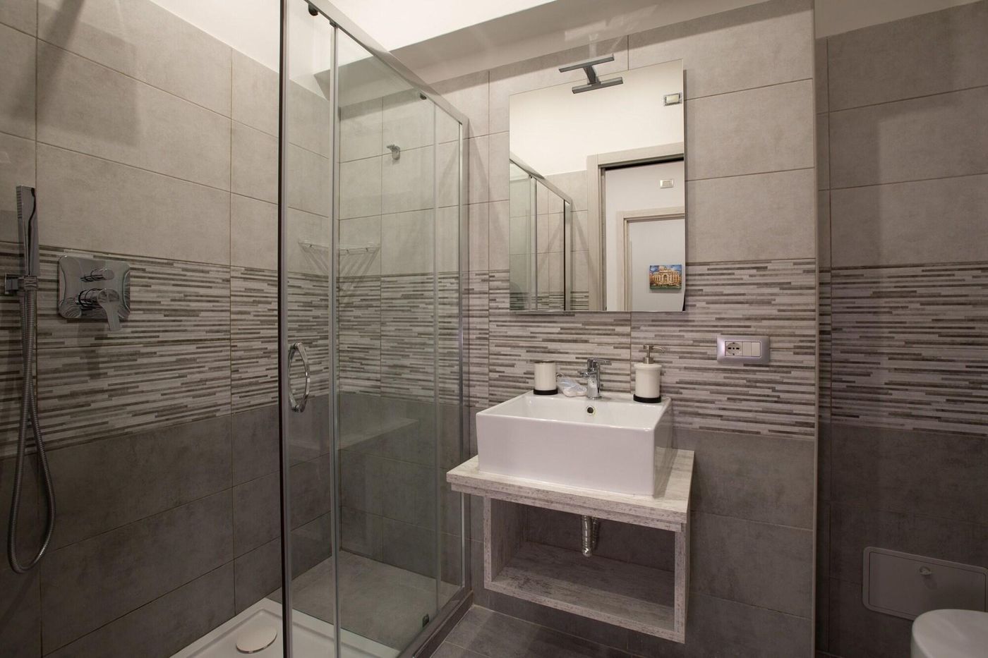 Vatican-City-Relais-Room-45