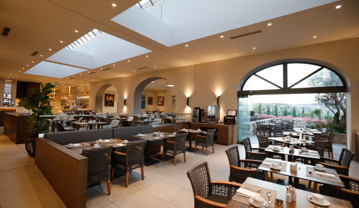 Apollonion-Asterias-Resort---Spa-Restaurant-59