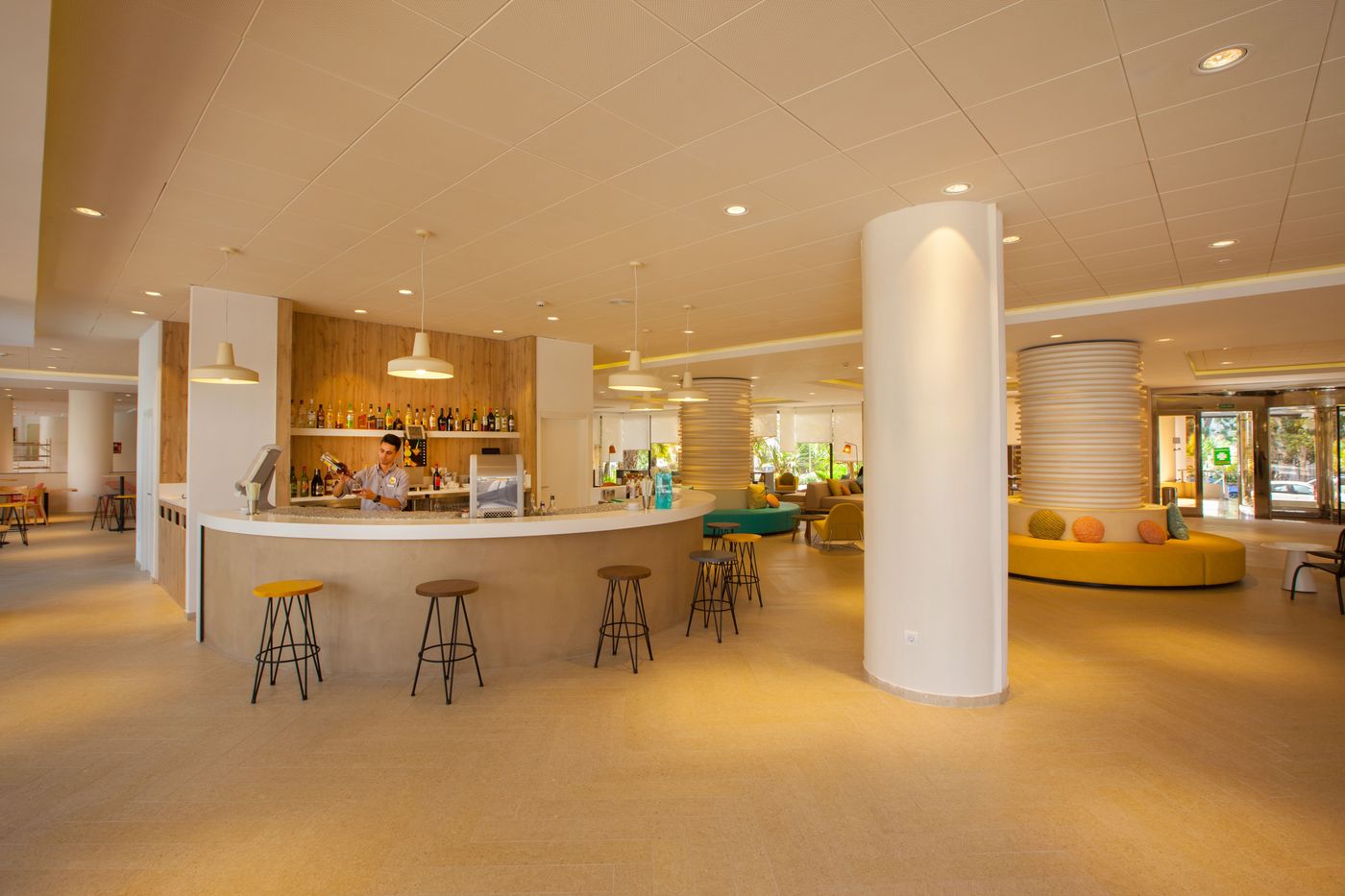 Abora-Continental-by-Lopesan-Hotels-Bar-33