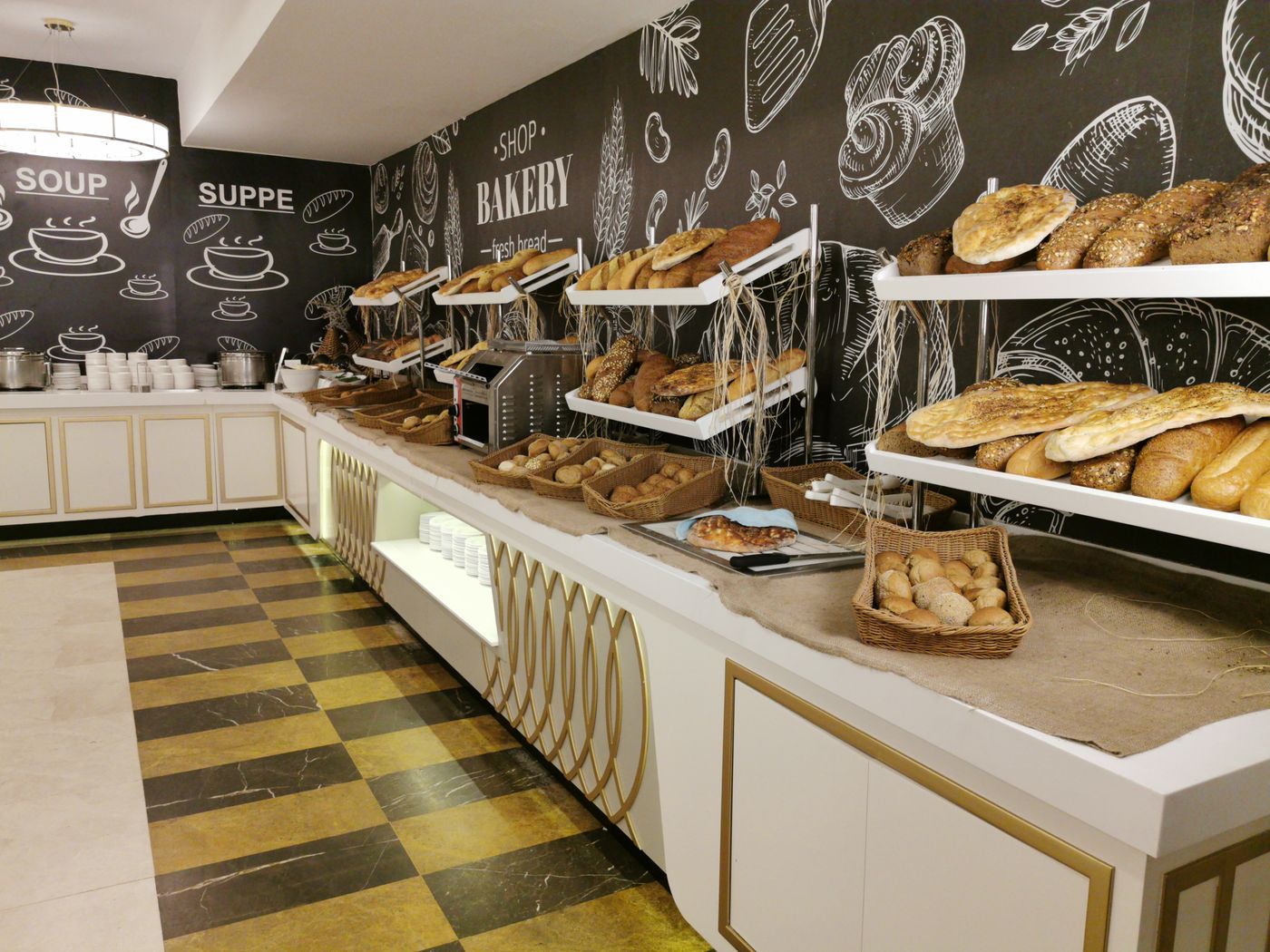 Side-Crown-Palace-Restaurant-31