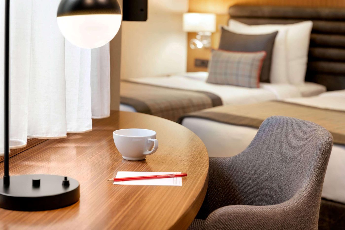 Ramada-By-Wyndham-Budapest-City-Center-Room-19