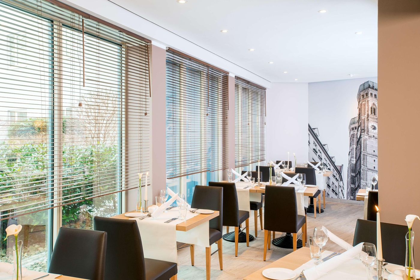 NH-Munchen-Messe-Restaurant-11