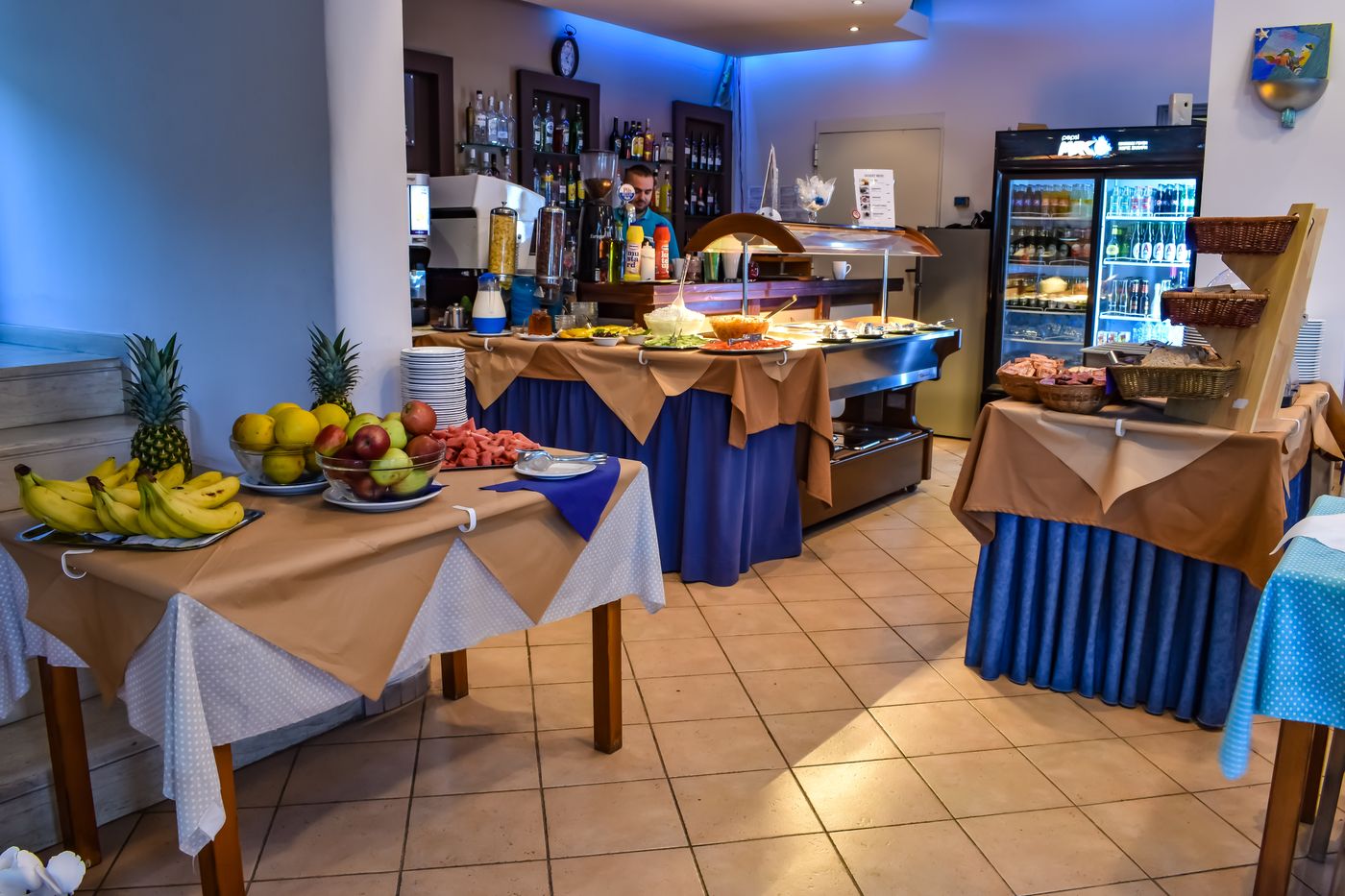 Govino-Bay-Apartments-Restaurant-71