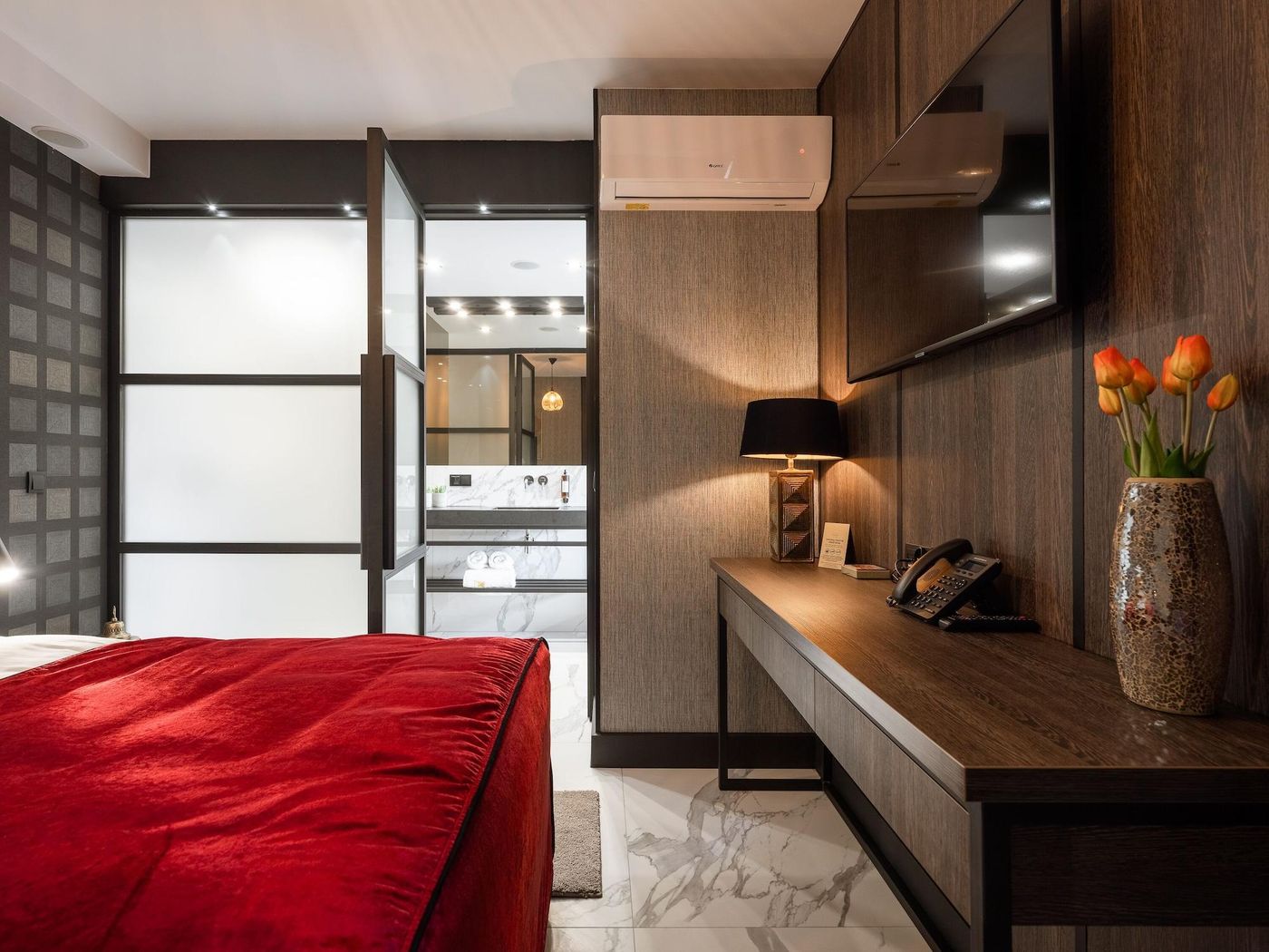 Art-Suites-Hotel-Room-27