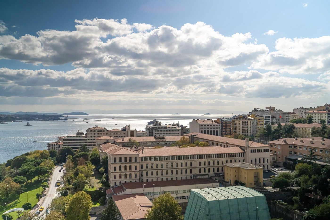 The-Ritz-Carlton-Istanbul-General-view-9