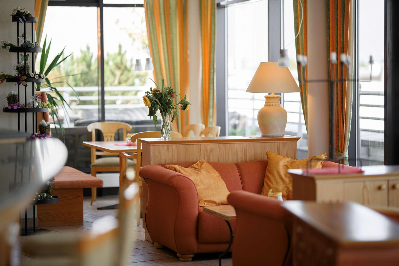 Hotel-Domicil-Berlin-by-Golden-Tulip-Lobby-21