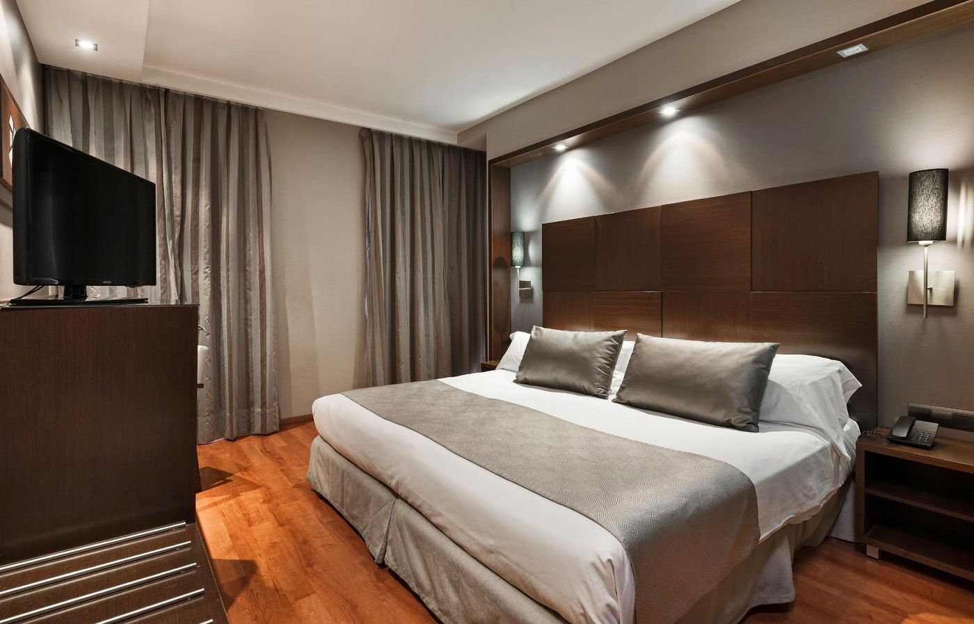 Catalonia-Goya-Room-11