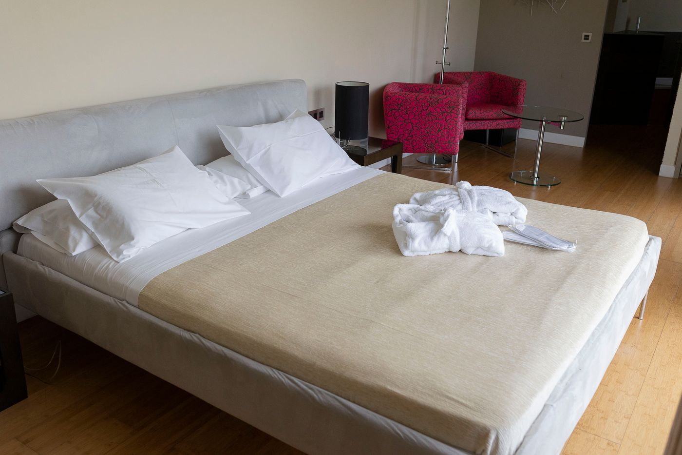 Valhalla-Spa-Room-14