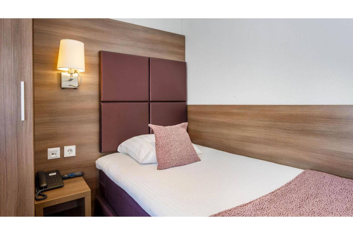 Victorie Hotel-Netherlands-AMSTERDAM-Room-8