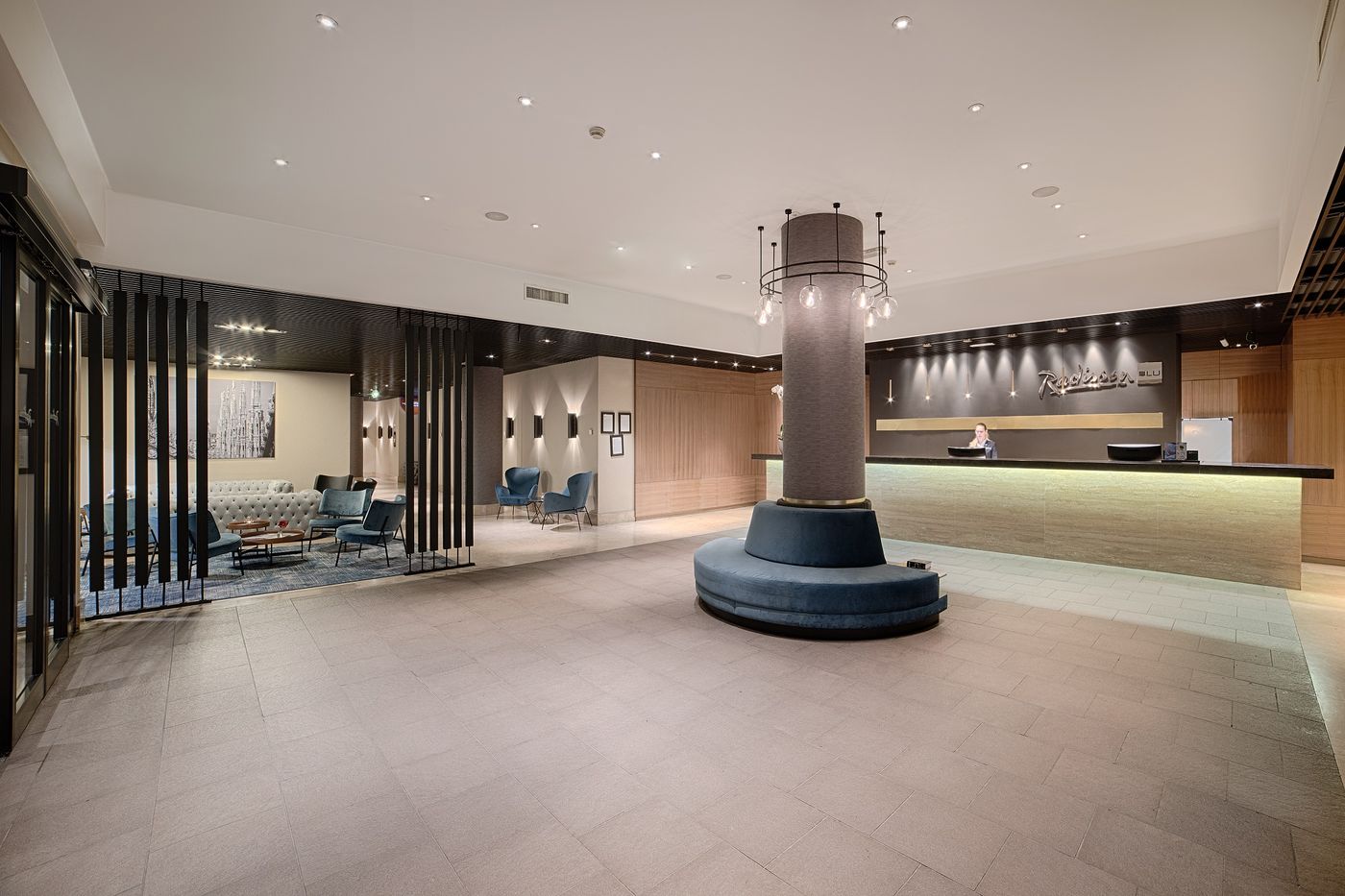 Radisson-Blu-Hotel-Lobby-3