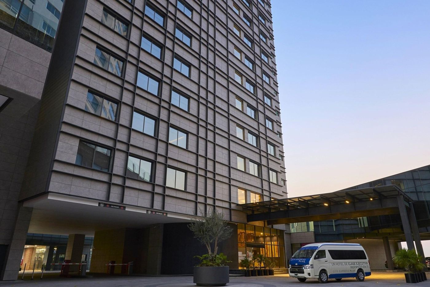 City Express Plus Interlomas-Mexico-Huixquilucan De Degollado-General view-4