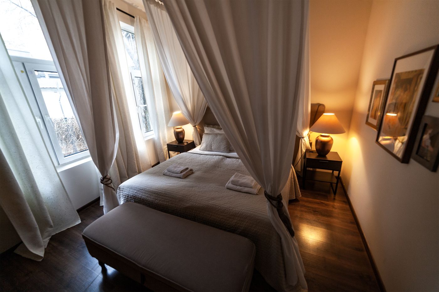 Lounge-Apartments-Room-48