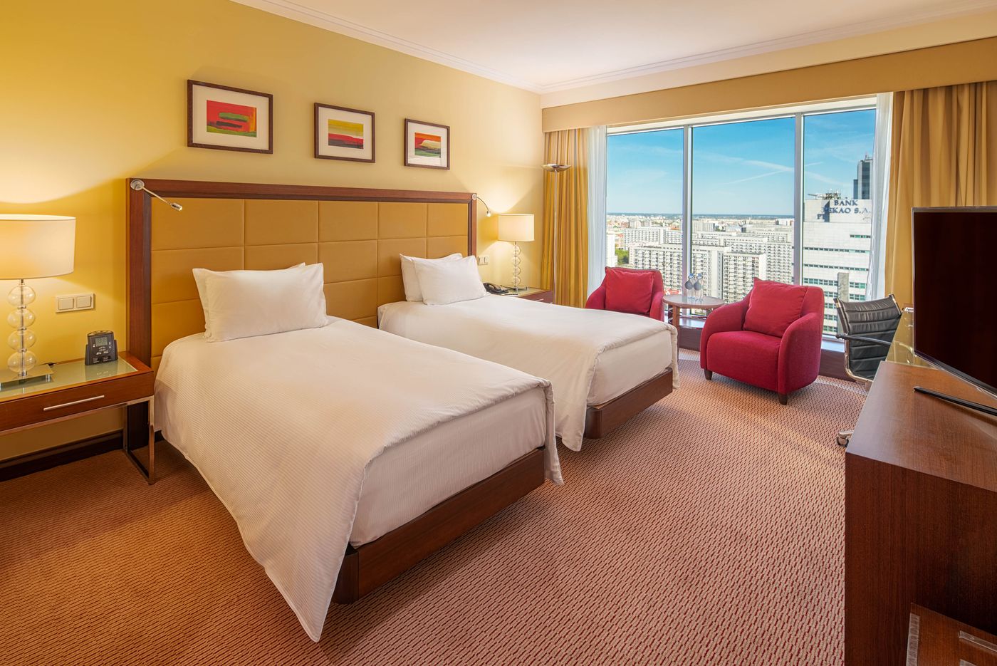 Hilton-Warsaw-City-Room-17