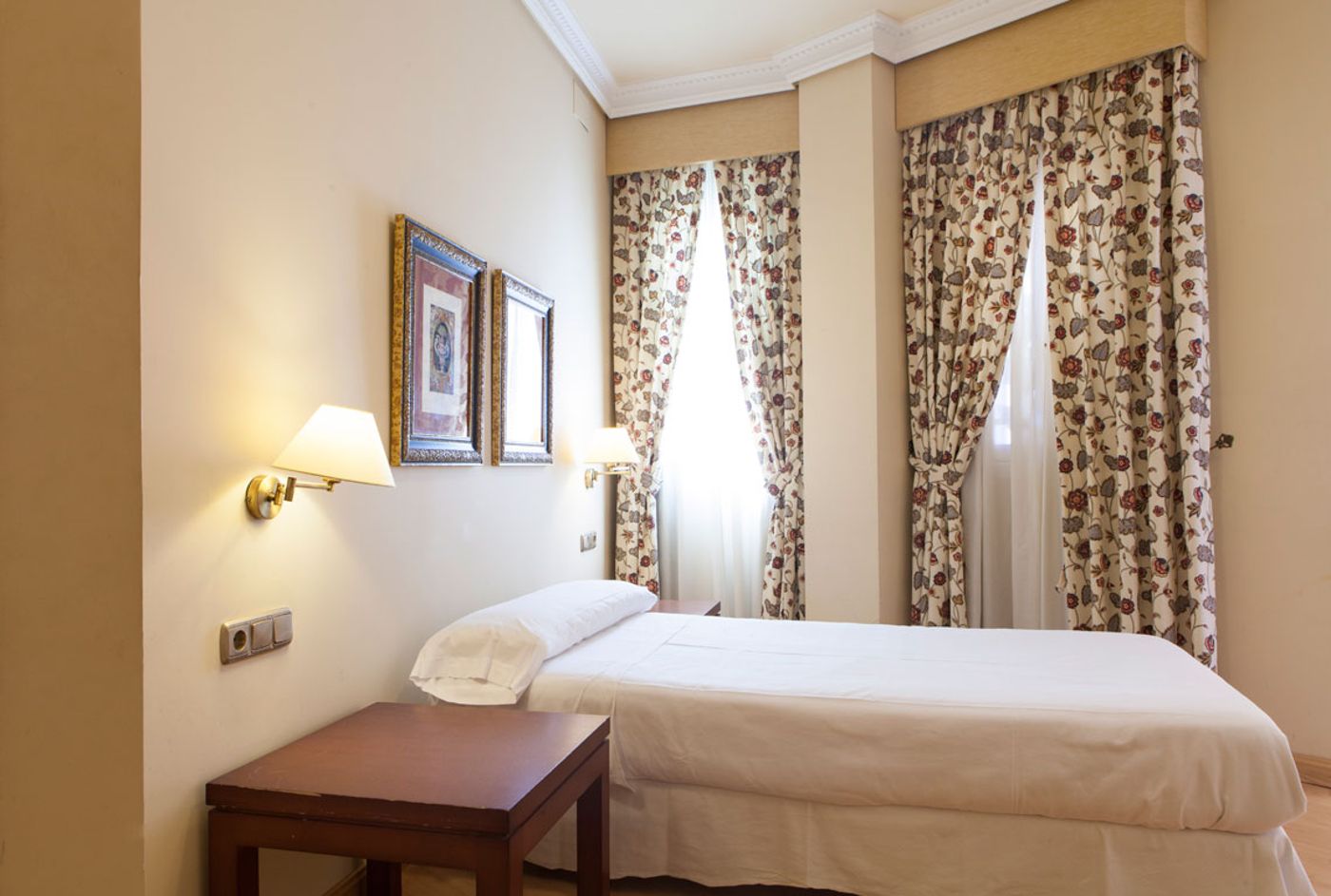 Hotel Cervantes - Spain - SEVILLA - Room - 6